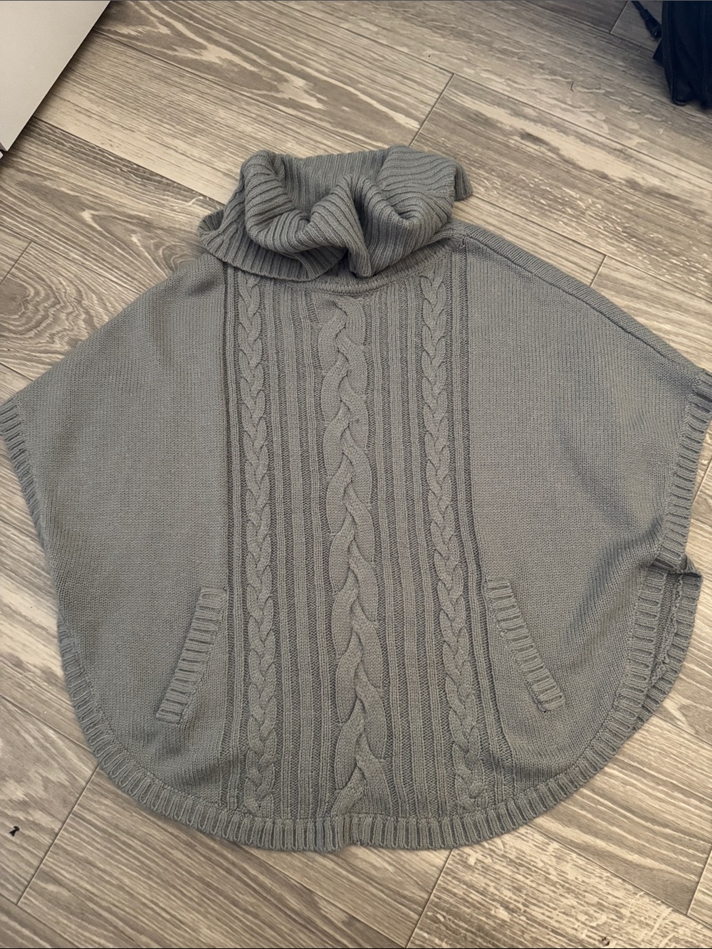 Charming Charlie Gray Cable-Knit Turtleneck Poncho